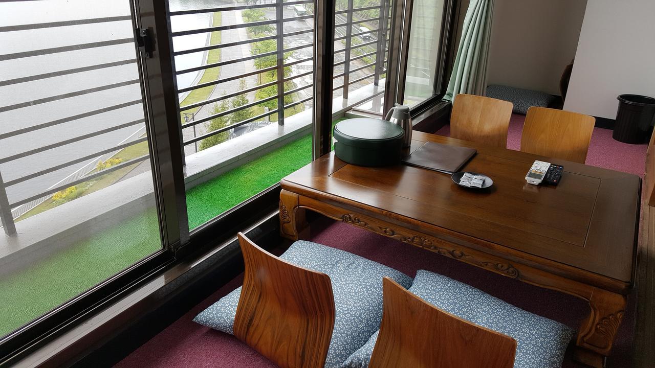 洞爺温泉ホテル華美 洞爺湖町 エクステリア 写真